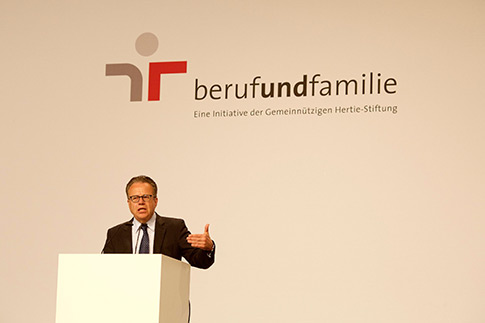 Dr. h. c. Frank-J. Weise, Vorsitzender des Vorstands, Gemeinntzige Hertie-Stiftung Geschftsfhrer der berufundfamilie gGmbH