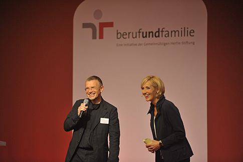 Prof. Dr. Klaus Hurrelmann, Petra Gerster - Zertifikatsverleihung 2010